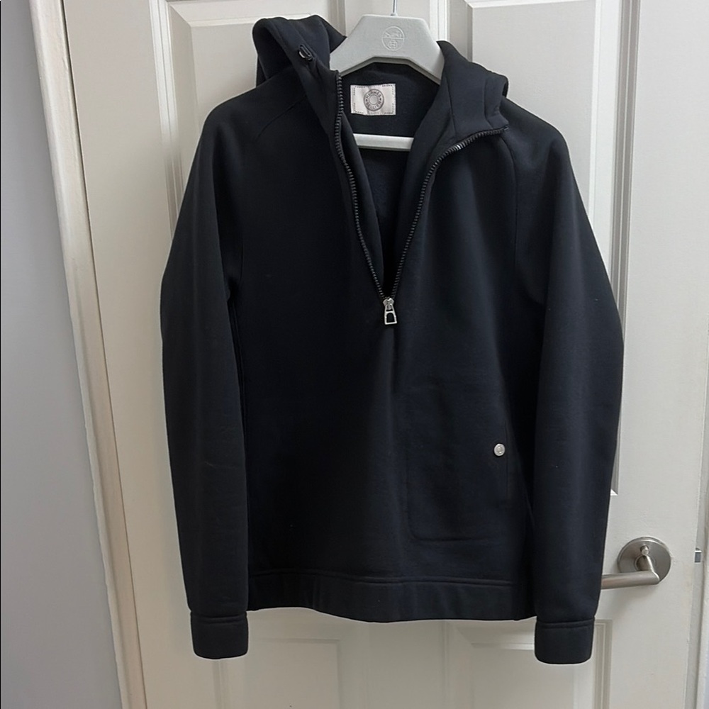 Hermes Fit Sweatshirt, size L (fits like small)